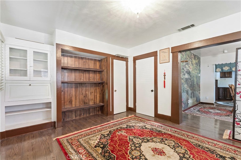 1024 Figueroa Terrace