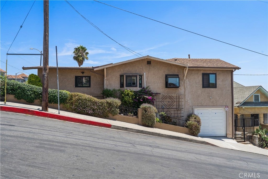 1024 Figueroa Terrace