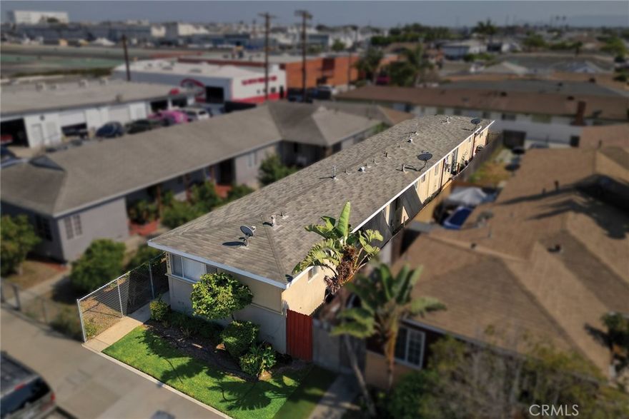 Just Listed Desirable Duplex in Hawthorne! This investment opportunity features two spacious 2-Bed/2-Bath single-story units with the added convenience of private garage parking. Each unit is thoughtfully designed with interior laundry hookups and benefits from upgrades including partial copper plumbing and updated electrical subpanels. Tenants pay for electricity and gas, while the owner covers water and trash, keeping operating costs straightforward. The property’s ideal single-story construction and generous floor plans make it highly appealing to tenants, ensuring strong occupancy and long-term rental stability. Located in the heart of Hawthorne, this property combines functionality, upgrades, and tenant-friendly amenities for a well-rounded income-producing asset.