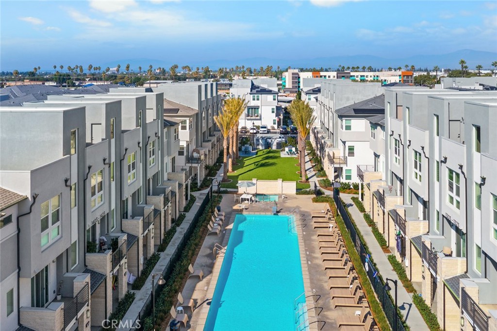 100 West - Residential