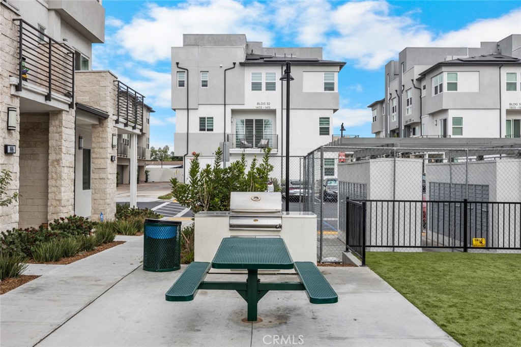 100 West - Residential