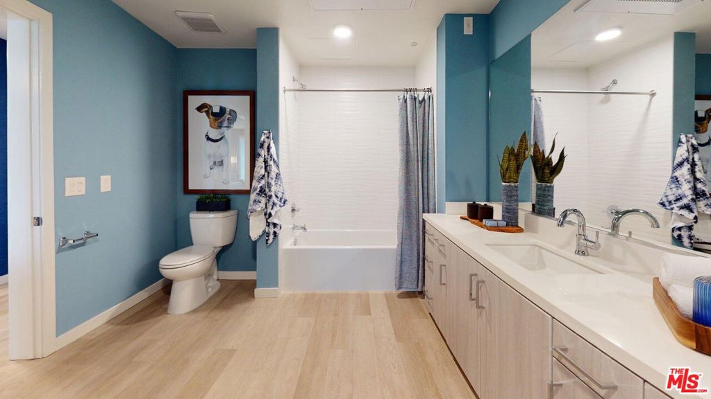 160 S Ventura Avenue 160-401