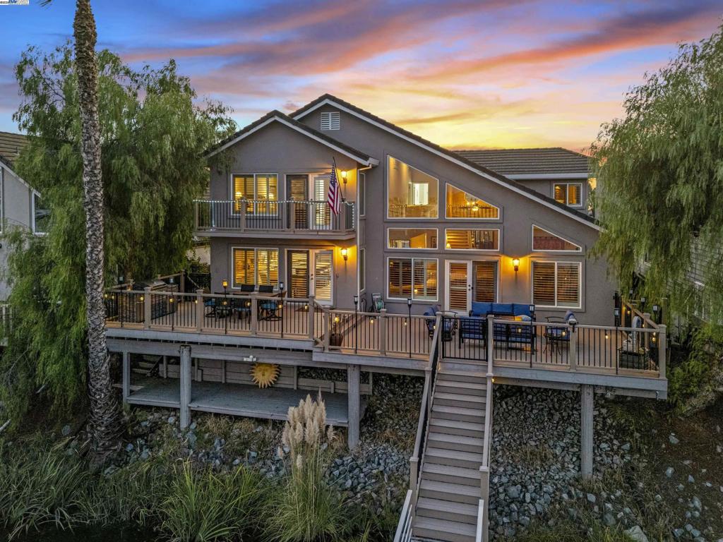 DISCOVERY  BAY - Residential