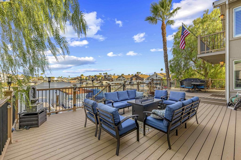 DISCOVERY  BAY - Residential