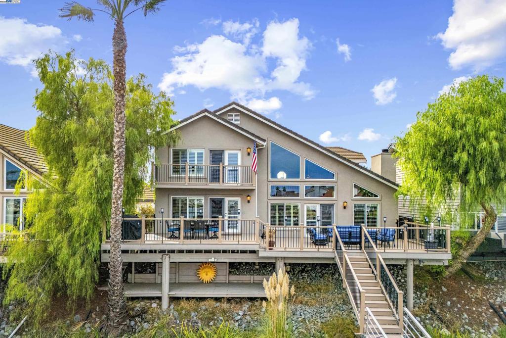 DISCOVERY  BAY - Residential