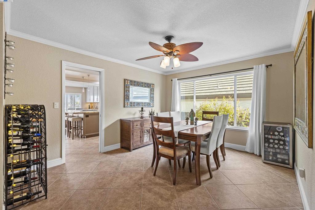 DISCOVERY  BAY - Residential