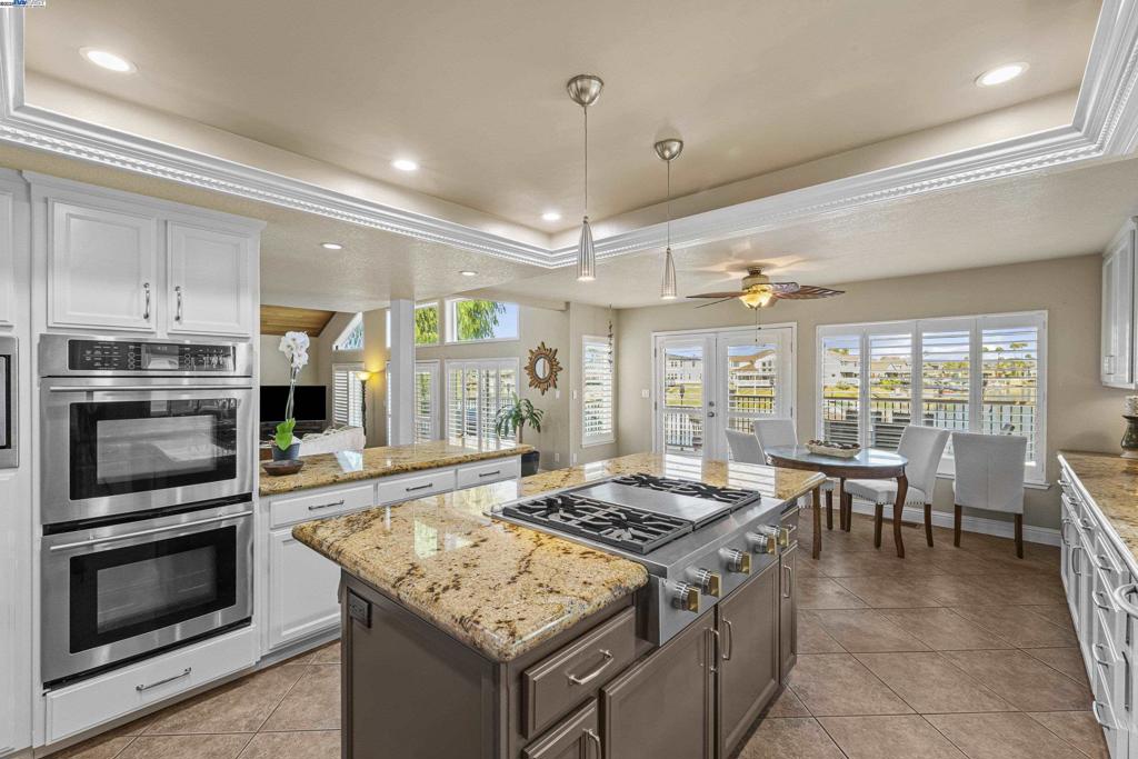 DISCOVERY  BAY - Residential