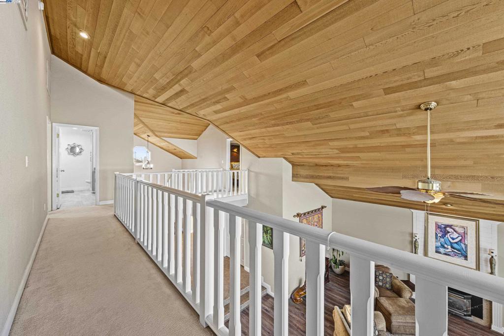 DISCOVERY  BAY - Residential