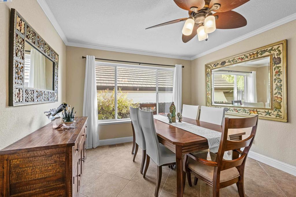 DISCOVERY  BAY - Residential