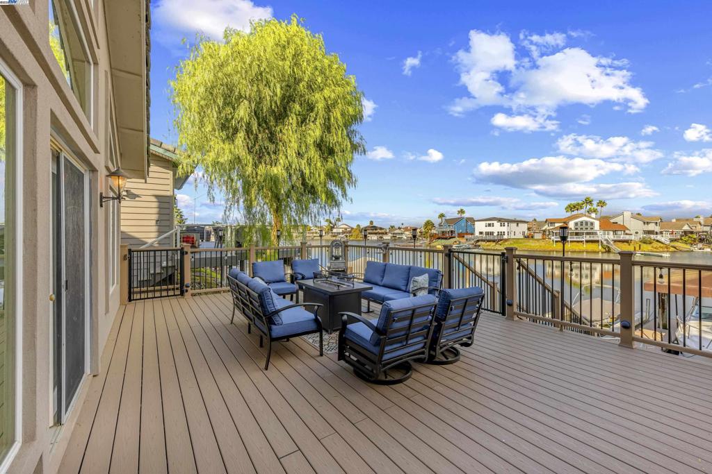 DISCOVERY  BAY - Residential