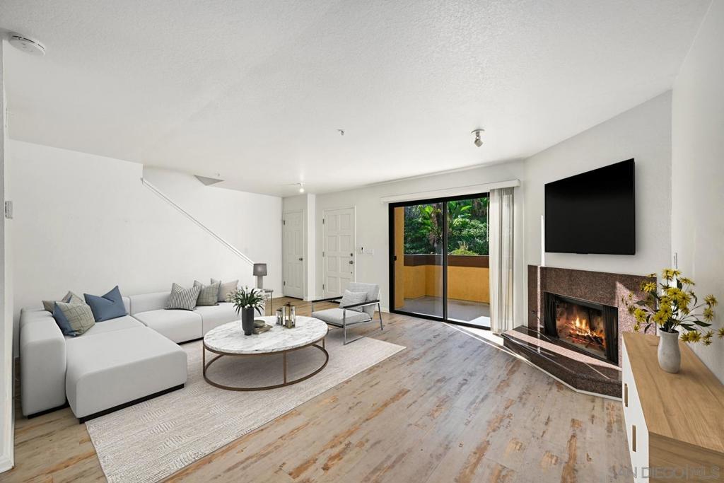 1680 N Coast Highway 101 30