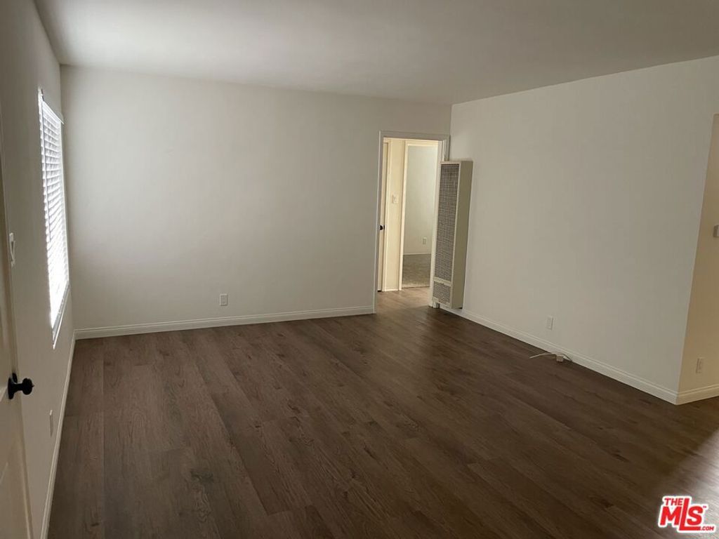 Photo of 3521 Kelton Avenue, Los Angeles, CA 90034 (MLS # 25618187)