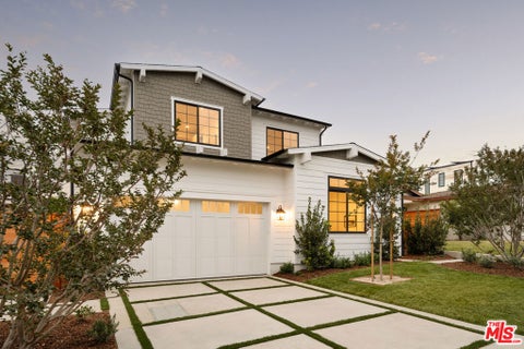 Photo of 1827 9th Street, Manhattan Beach, CA 90266 (MLS # 26856755)