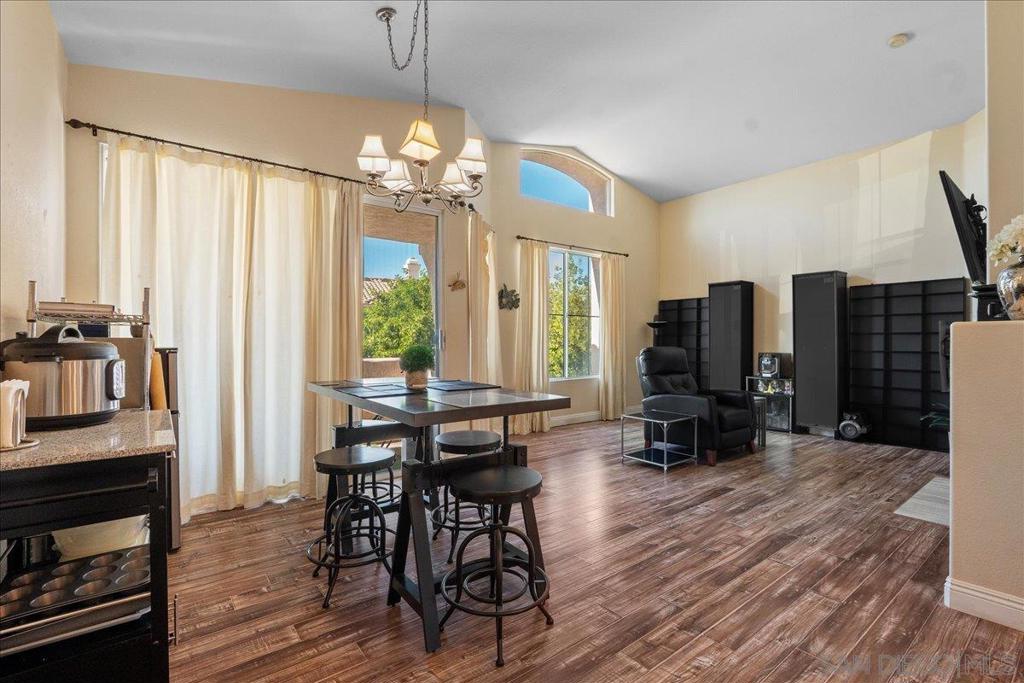 18696 Caminito Pasadero