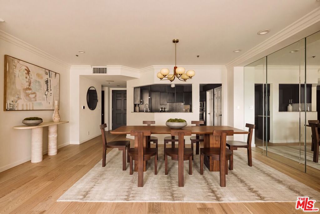 10724 Wilshire Boulevard 803