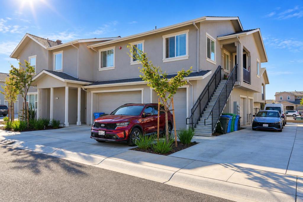 803 Mora Circle