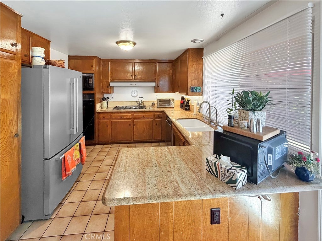 13841 Loretta DR, Tustin CA 92780