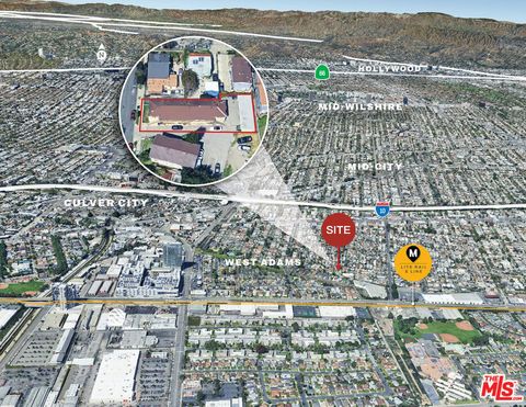 Photo of 2910 S Curson Avenue, Los Angeles, CA 90016 (MLS # 26852979)