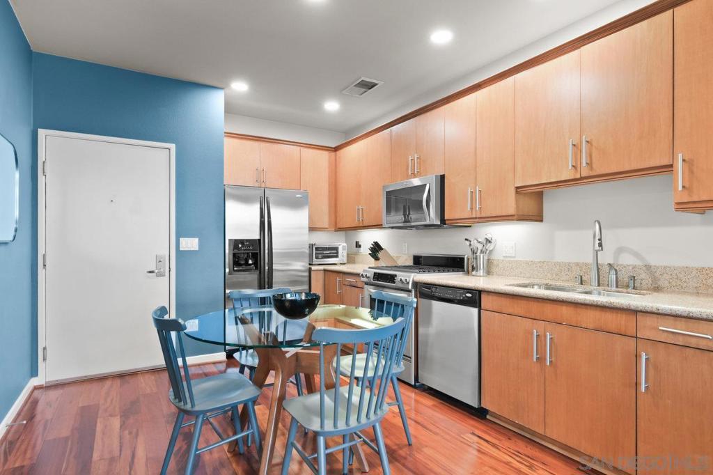 3687 4Th Ave 315