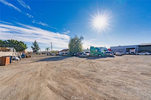 Photo of 544 W Rialto Ave, Rialto, CA 92376 (MLS # IV26043312)