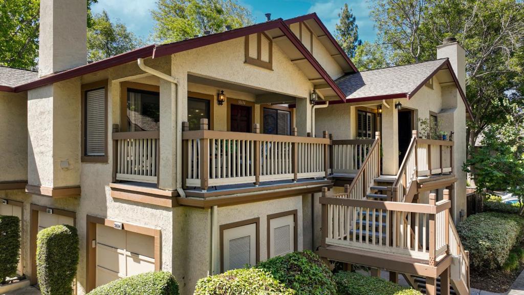 38694 Huntington Circle