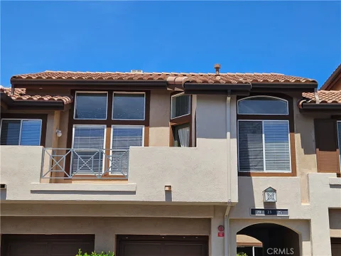 MLS: OC26190273