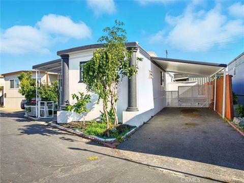 Photo of 24815 Normandie Ave SPC#66 Ave, Harbor City, CA 90710 (MLS # OC25194984)