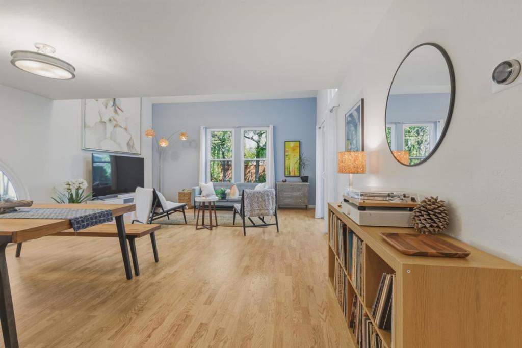 221 N Rengstorff Avenue 1