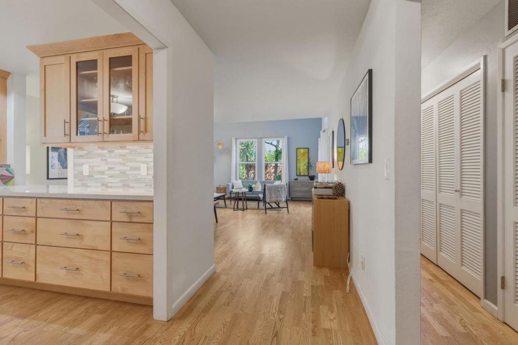 221 N Rengstorff Avenue 1