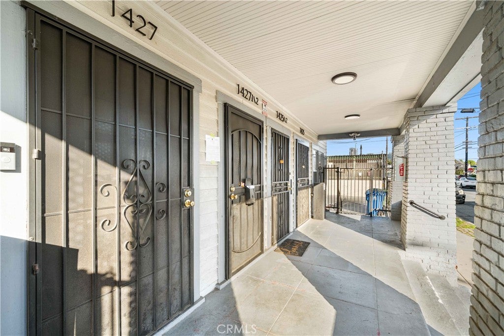 1425 W 18th St. 4