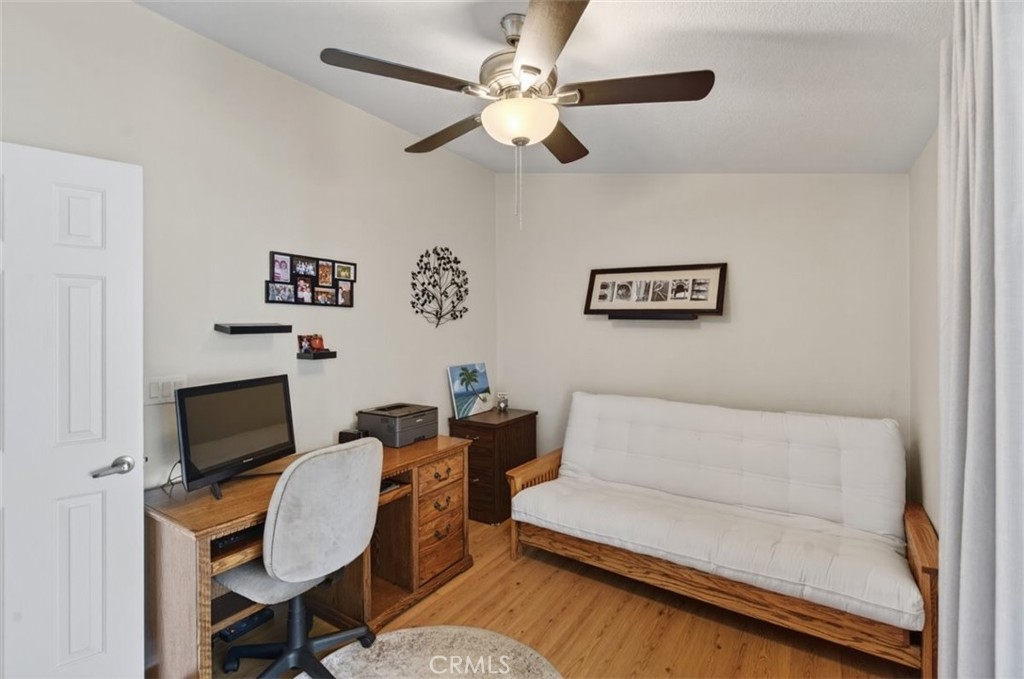 10961 Desert Lawn Drive 394