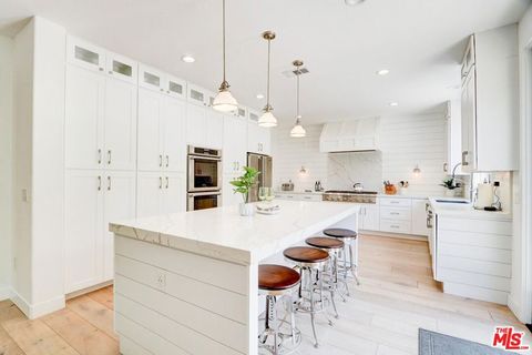 Photo of 5081 Via Camino, Newbury Park, CA 91320 (MLS # 25559337)