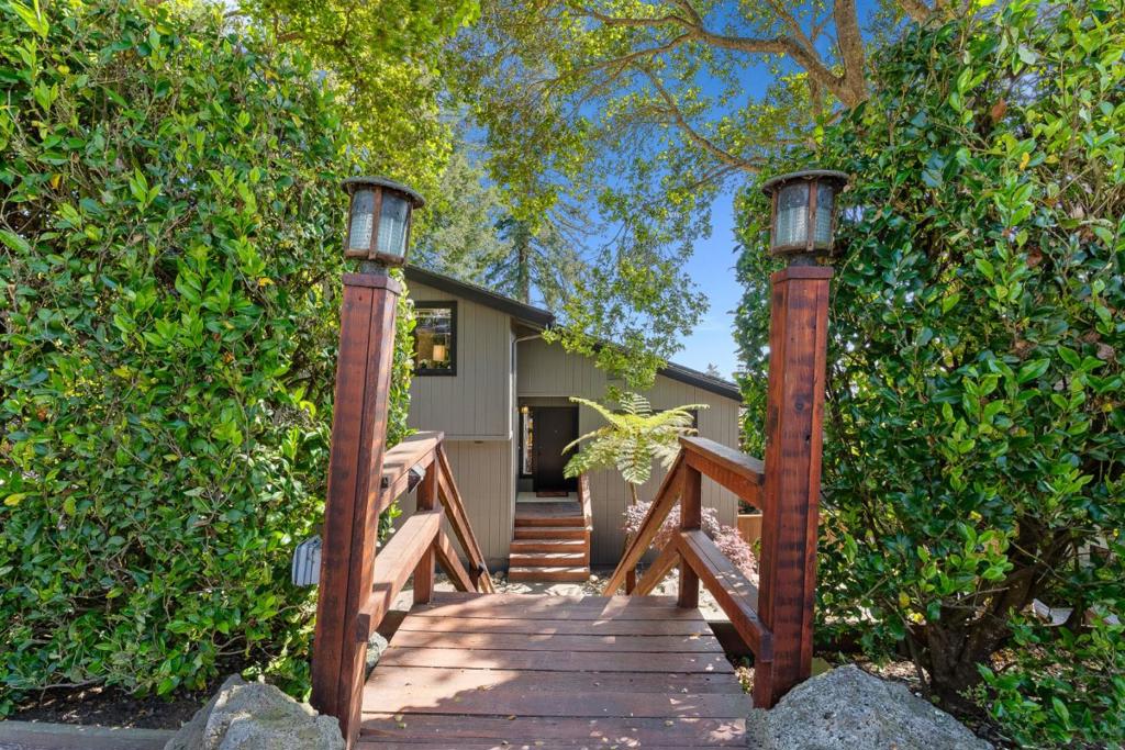 530 Santa Marguarita Drive