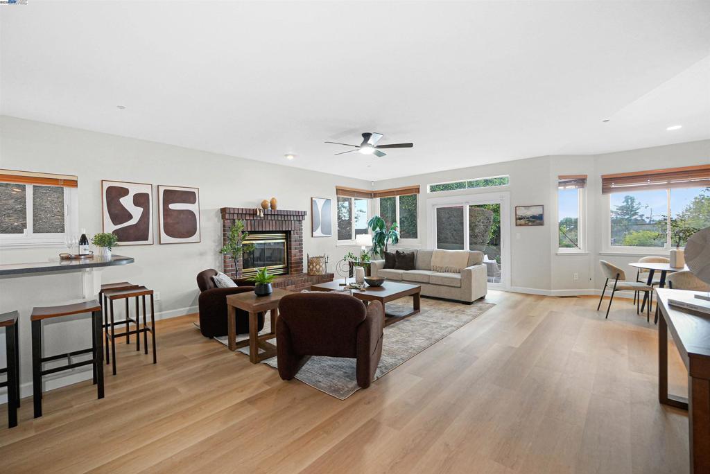 PROMINENCE - Residential