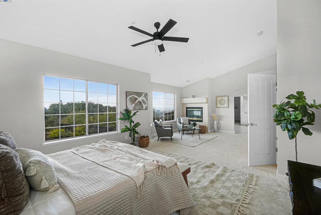 PROMINENCE - Residential