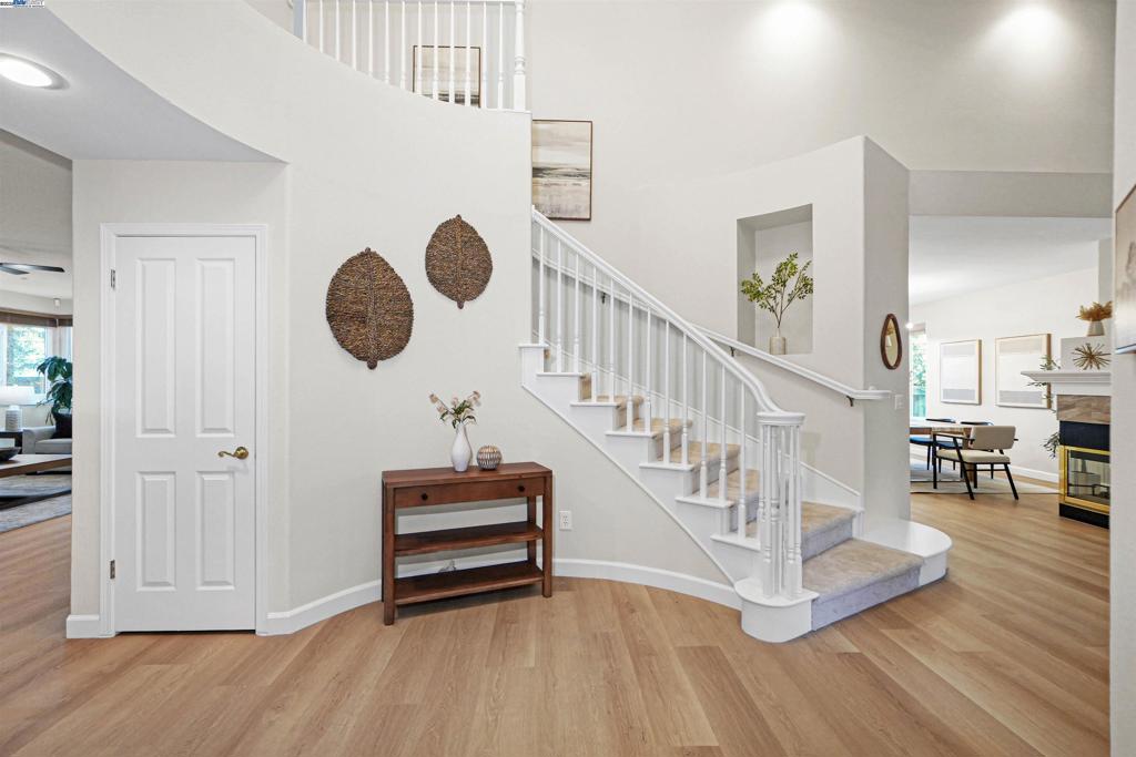 PROMINENCE - Residential