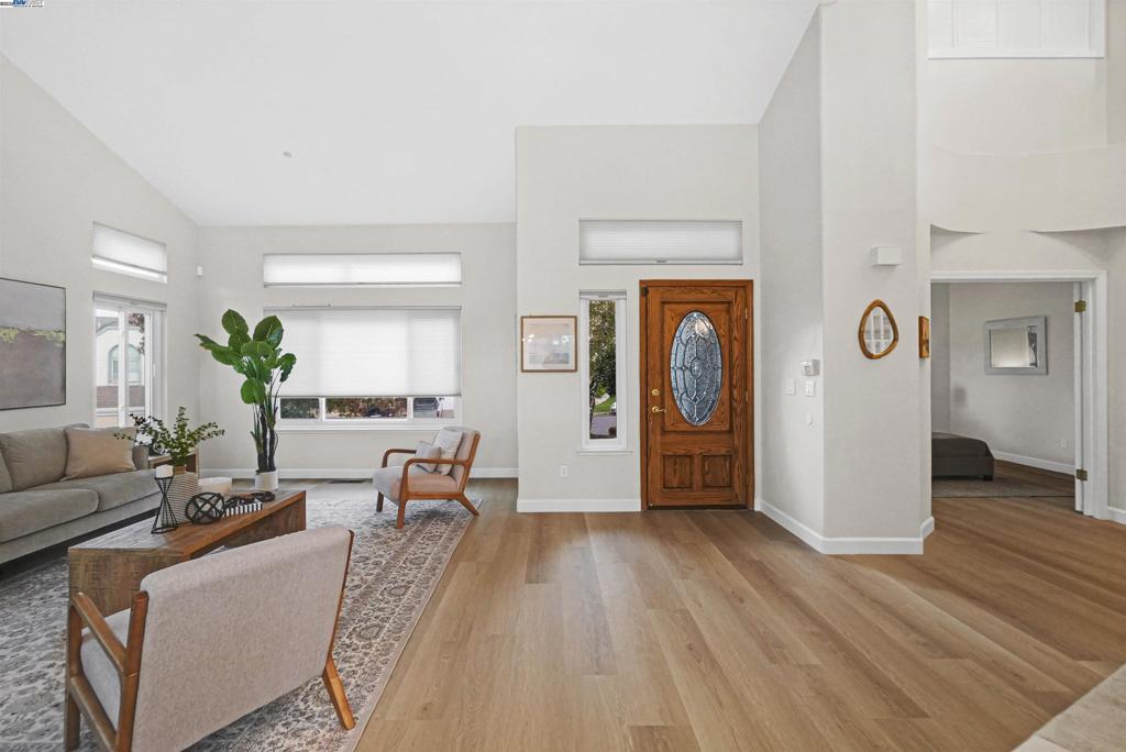 PROMINENCE - Residential