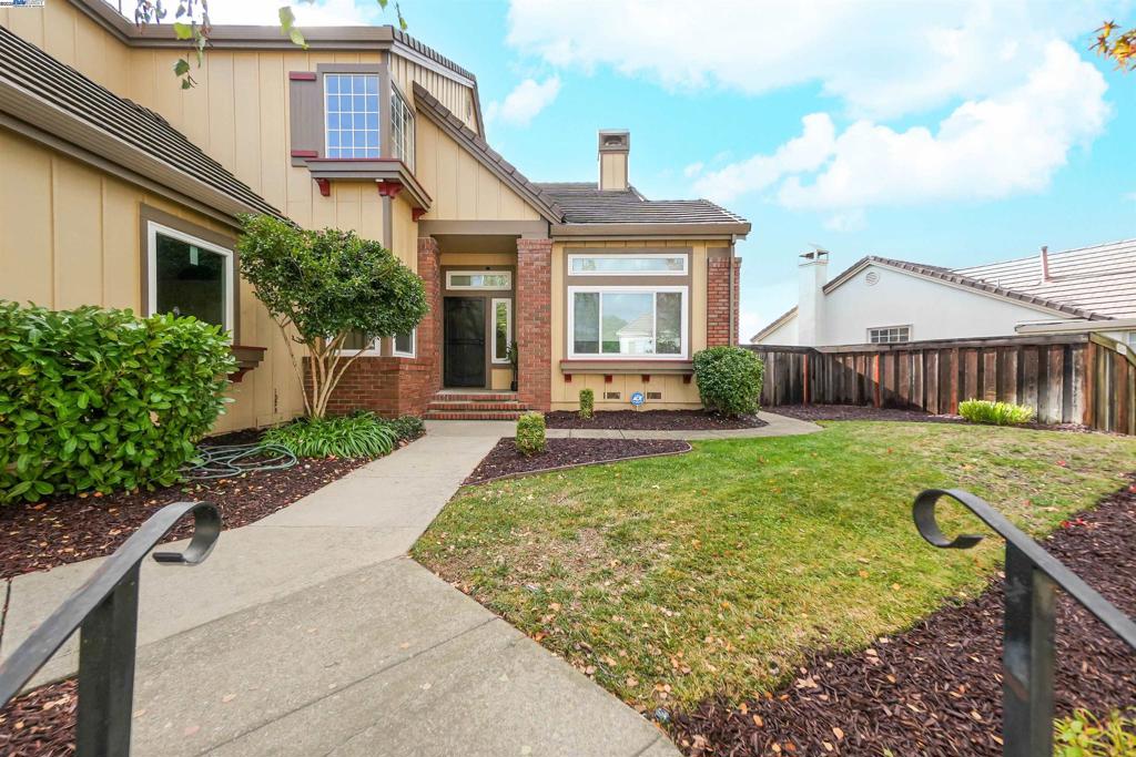 PROMINENCE - Residential