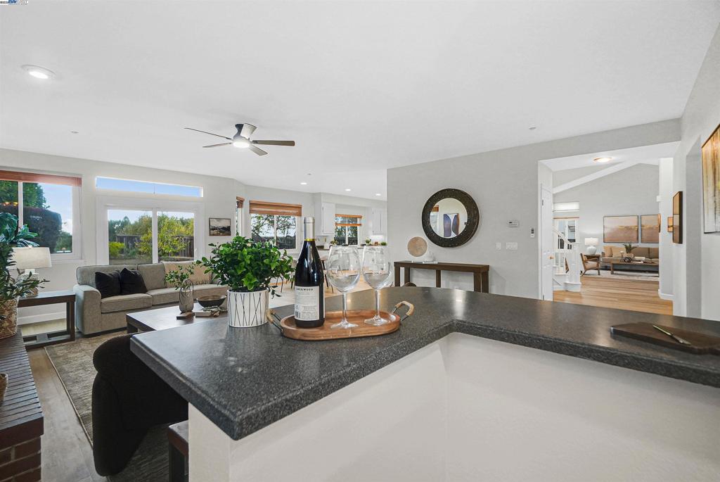 PROMINENCE - Residential