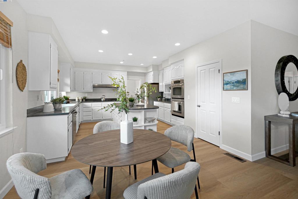 PROMINENCE - Residential