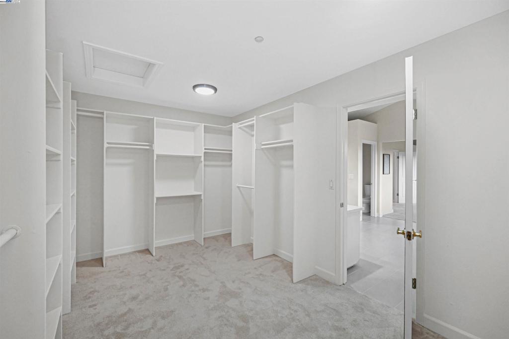 PROMINENCE - Residential