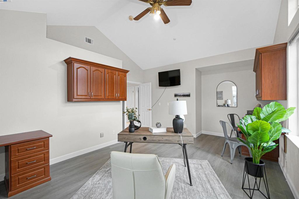 PROMINENCE - Residential