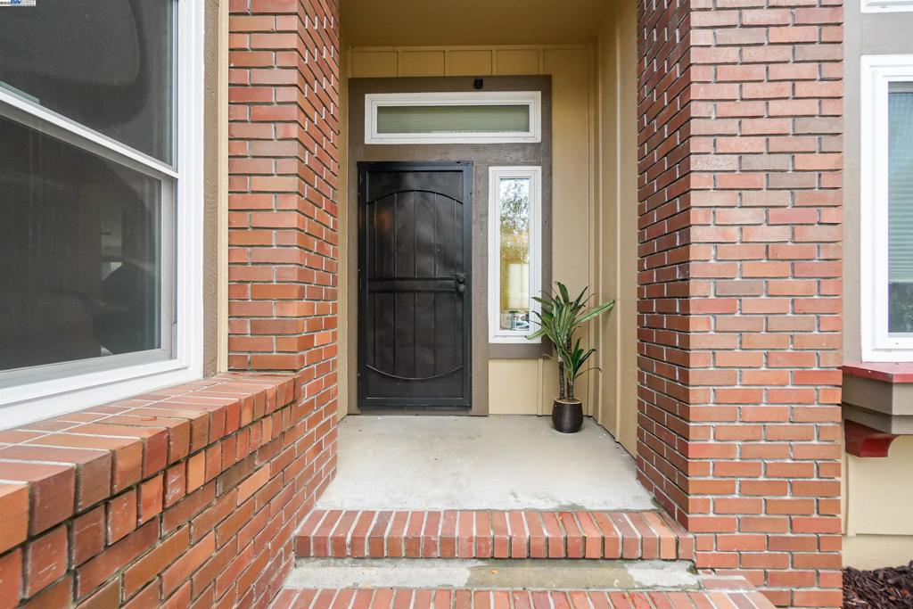 PROMINENCE - Residential