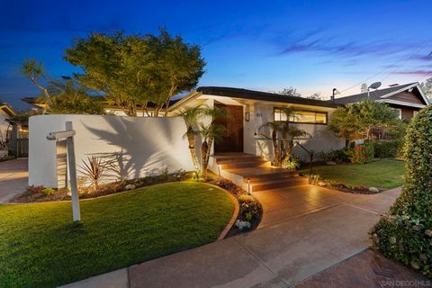 Photo of 821 Moana Dr Dr, San Diego, CA 92106 (MLS # 260014635SD)