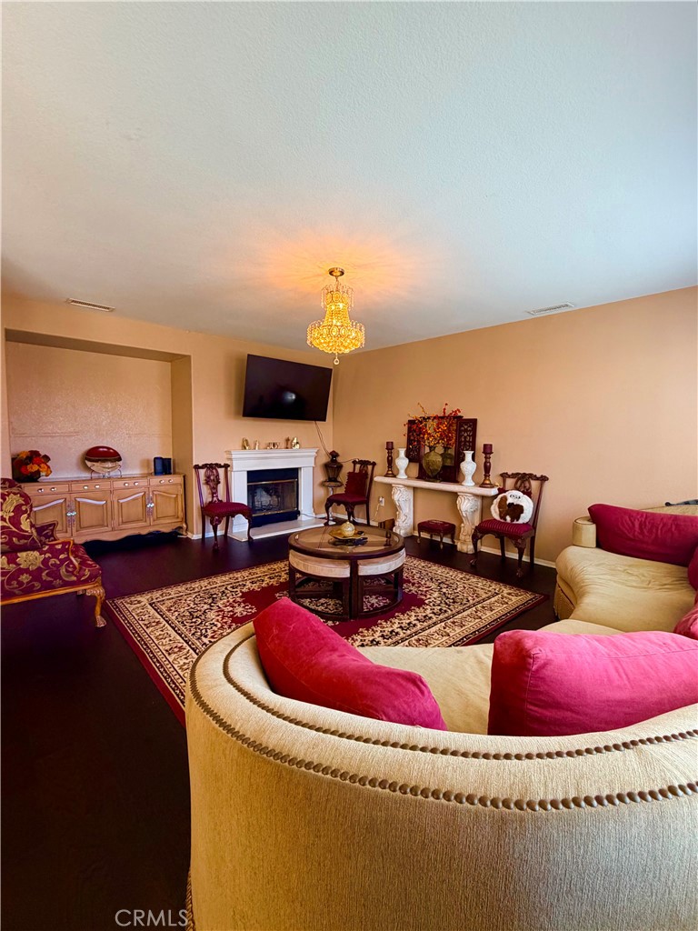 43815 Encanto Way
