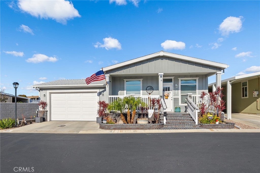 692 Adele St Street 133
