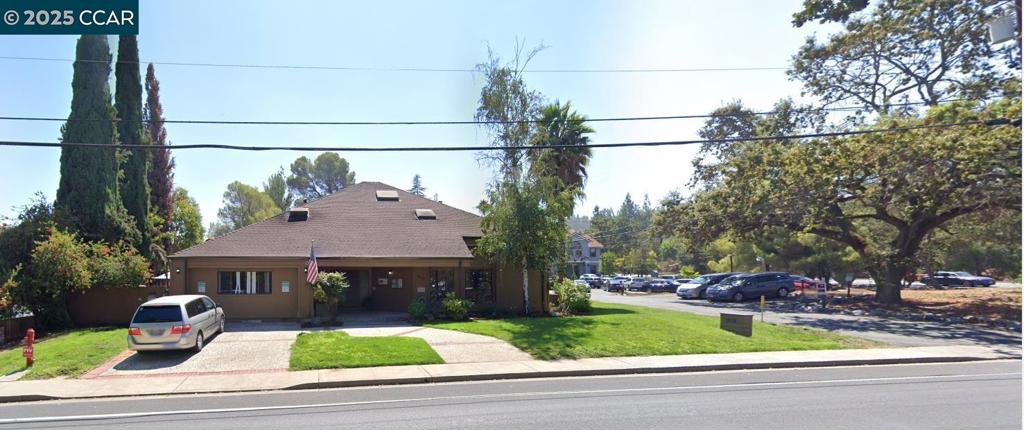 808 Grayson Rd