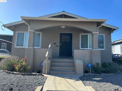 Photo of 1937 87th Avenue Ave, Oakland, CA 94621 (MLS # 41107245)