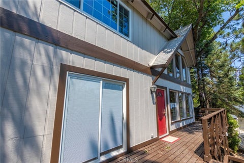 Photo of 260 S Fairway Drive, Twin Peaks, CA 92391 (MLS # PW26229386)