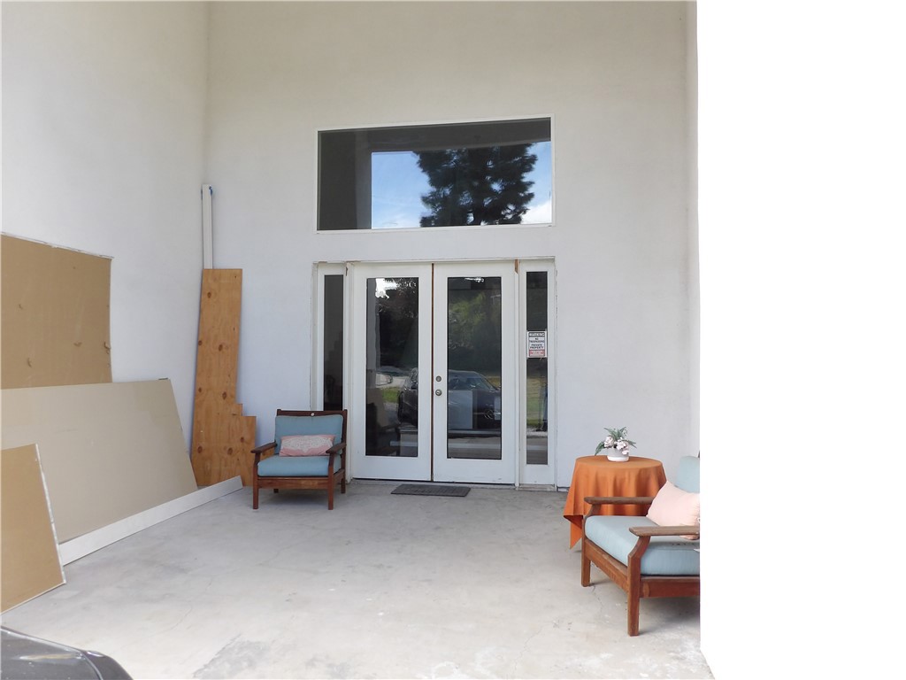 5596 Mountain View Avenue